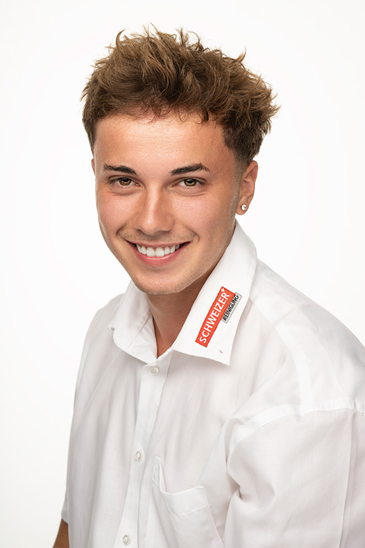 Portrait von Schweizer Reinigung Spezialreinigungsleiter: Roman Kubacki
